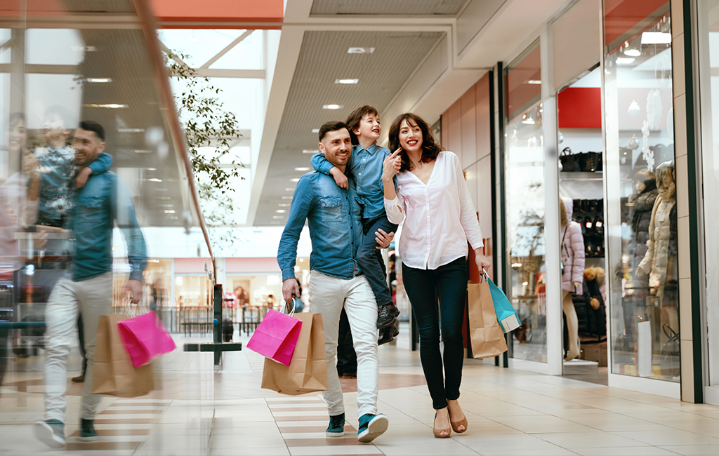 Shopping in centri commerciali vicino al Lago di Garda